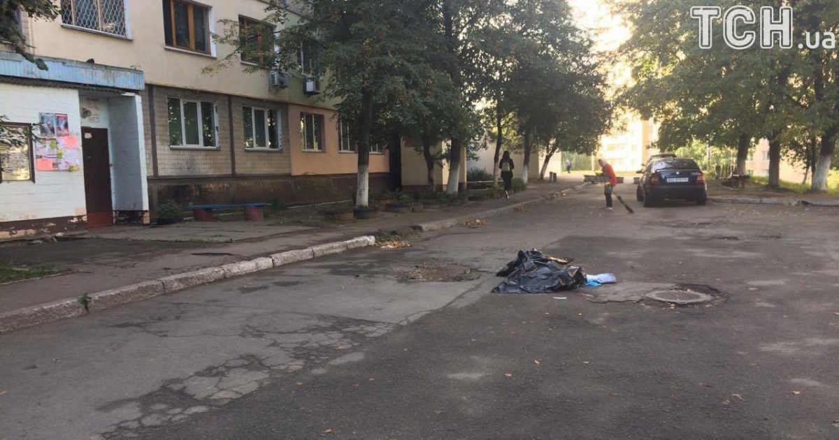 У убитого на Святошине мужчины разбита голова и украден кошелек