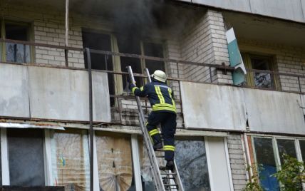 У Києві стався вибух у сміттєпроводі багатоповерхівки