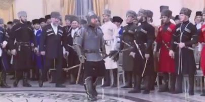 Кадыров в шлеме и латах явился на празднование дня чеченской женщины