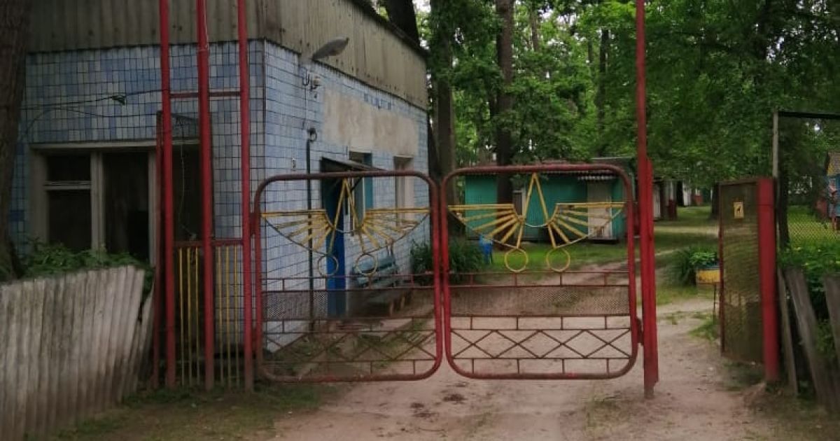 Под Киевом дети упали в выгребную яму: 10-летняя девочка погибла, 4-летний мальчик — в реанимации