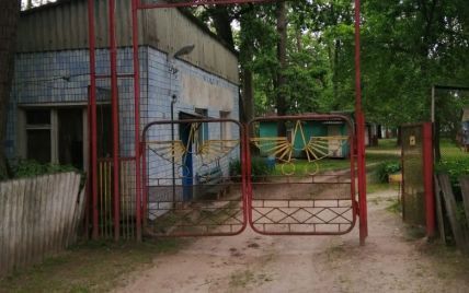 Под Киевом дети упали в выгребную яму: 10-летняя девочка погибла, 4-летний мальчик — в реанимации