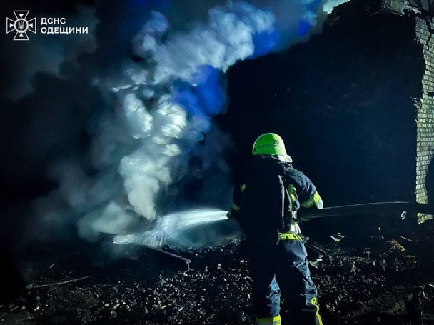 Наслідки атаки на Одеську область у ніч проти 17 березня / © ДСНС