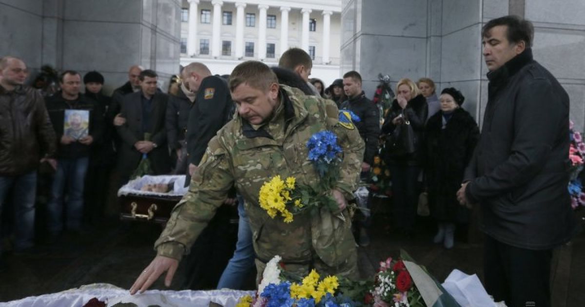 На Майдані Незалежності попрощалися з мужніми бійцями "Айдару". / © УНІАН