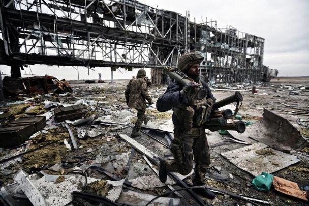 Воины выдержали – не выдержал бетон: в Украине чтят память защитников Донецкого аэропорта 3