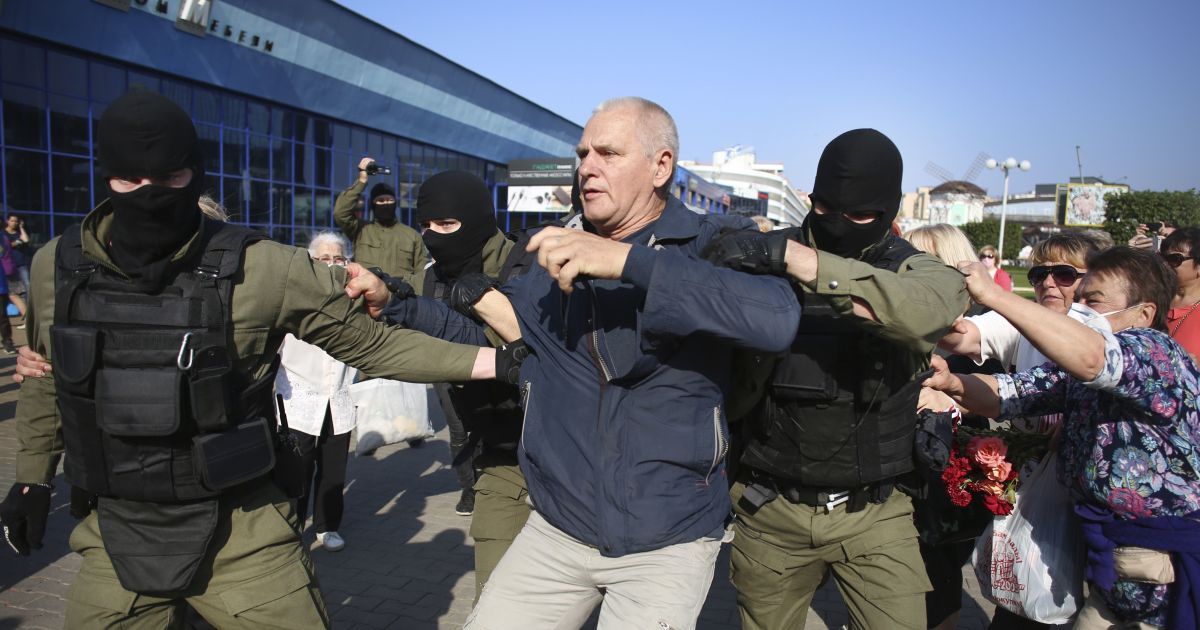 У МЗС Білорусі заявили, що знайшли спосіб як врегулювати ситуацію в країні