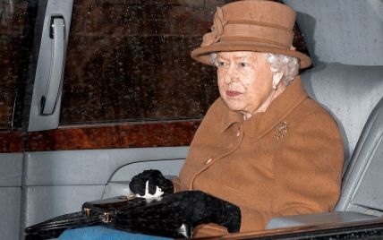 Службу не пропускає: королева Єлизавета II була помічена в Сандрінгемі напередодні важливих переговорів