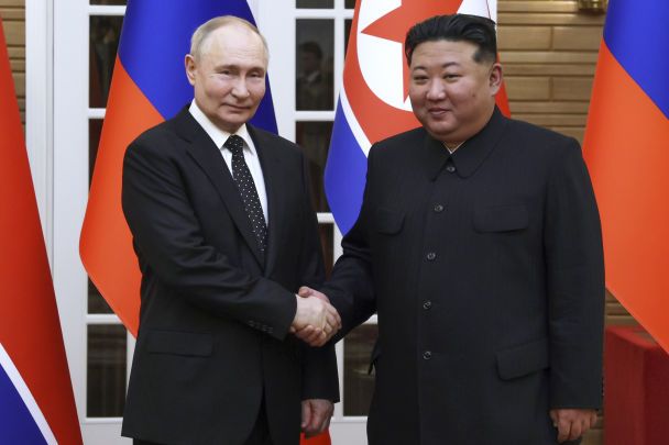 Владимир Путин и Ким Чен Ын во время встречи в Пхеньяне 19 июня / © Associated Press