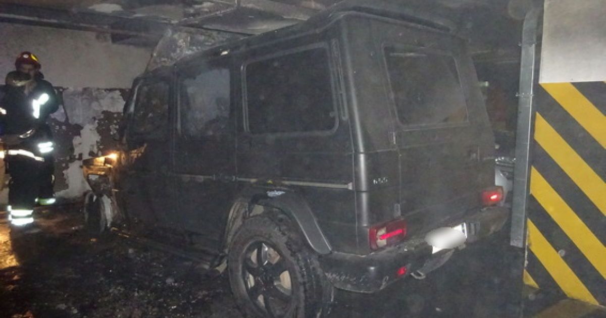Сожженный в Киеве Gelandewagen принадлежал лидеру активистов в деле Ноздровской