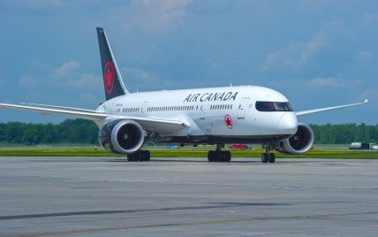 В авиакомпании Air Canada забыли пассажирку на борту самолета