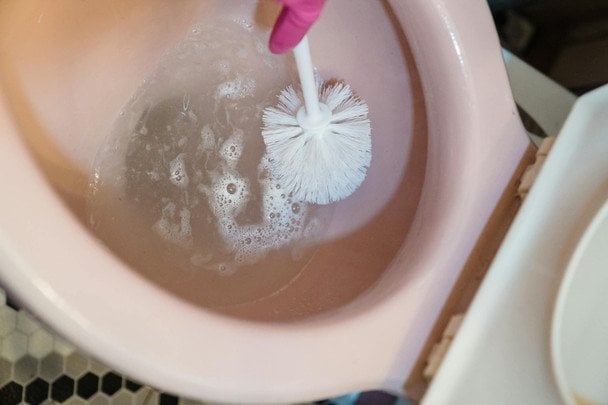 Те, що ви робите з туалетним йоржиком, небезпечніше, ніж здається — п’ять помилок, яких припускаються всі