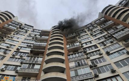 Мощный пожар в одесской высотке: 6-летний мальчик остался сиротой