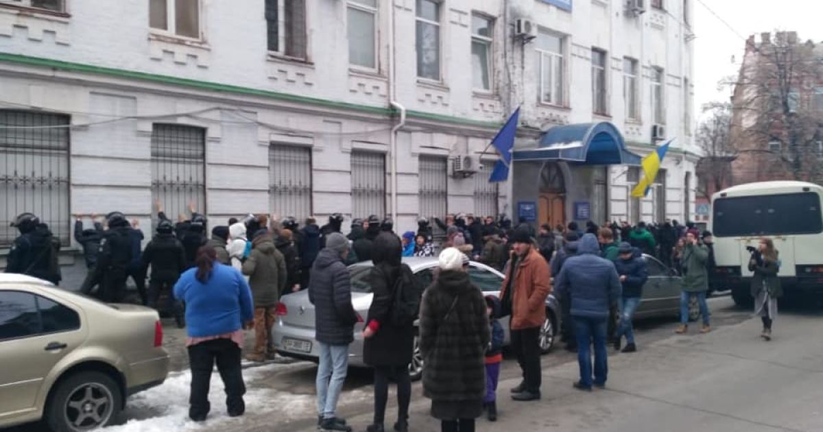 Штурм Подільського відділку поліції