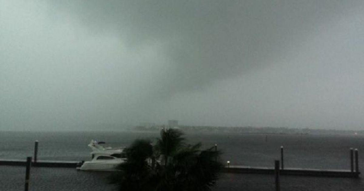 Потужний торнадо в США забрав життя чотирьох людей