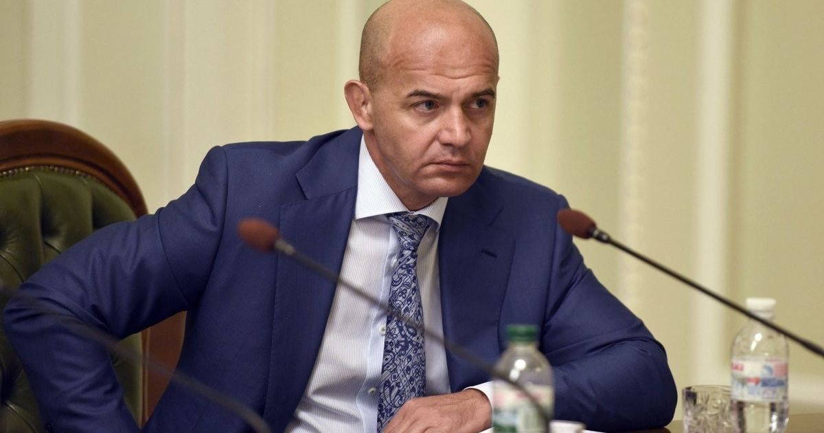 "П дал добро". "Схемы" опубликовали расследование о махинациях окружения Порошенко в энергетике на 1,4 млрд гривен