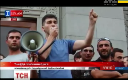 В Ереване задержали участников нового ЭлектроМайдана