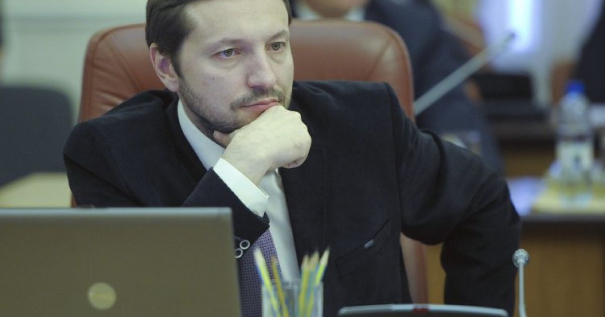 Порошенко срочно вызвал на совещание министра информполитики Стеця