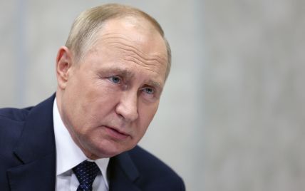 У Зеленского прокомментировали заявление Путина о сохранении России: "Реальность больно догоняет"