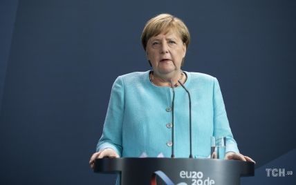 Меркель заявила о необходимости достроить "Северный поток-2" и назвала санкции США "неправомерными"