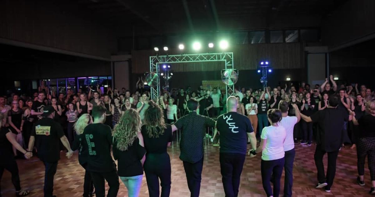 На фестивалі росіянка побила українку. Фото: D-Townswing/Facebook