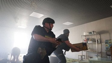 РФ вдарила безпілотником по зоопарку у Харкові_2 / © ДСНС