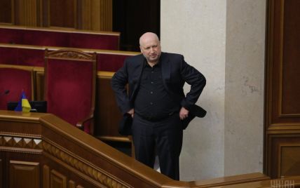 Готов защищать страну в любом подразделении: глава СНБО Турчинов подал в отставку