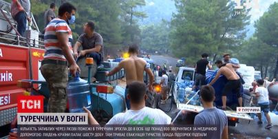 Новини світу: в Туреччині через лісові пожежі вісім людей загинуло, понад вісімсот зазнали травм
