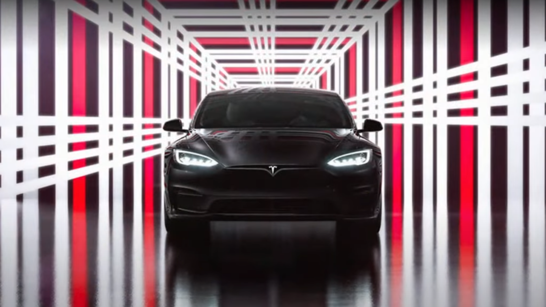 Tesla Model S Plaid: возможности, характеристики и достижения