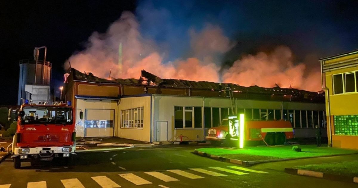 пожежа на лижній фабриці в Мукачево_1 / © Mukachevo.net