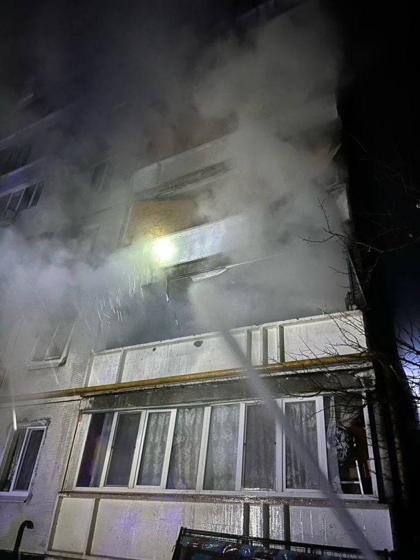 Destruction in Kharkiv due to the attack on the night of February 26 / Photo: Oleh Synehubov / © Олег Синєгубов