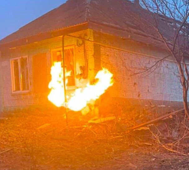 Пожар газовой трубы после атаки на Кировоградскую область / © https://www.facebook.com/Андрій Райкович