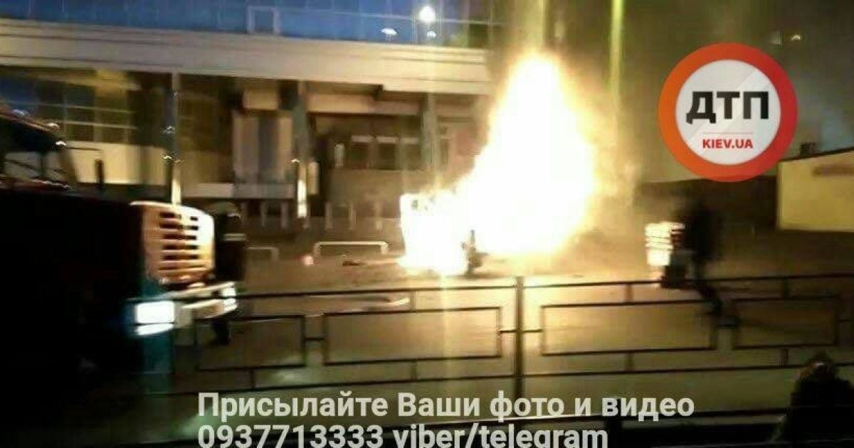 у києві вибухнуло авто_6 / © dtp.kiev.ua