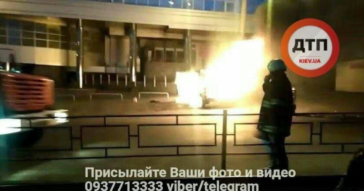 у києві вибухнуло авто_3 / © dtp.kiev.ua