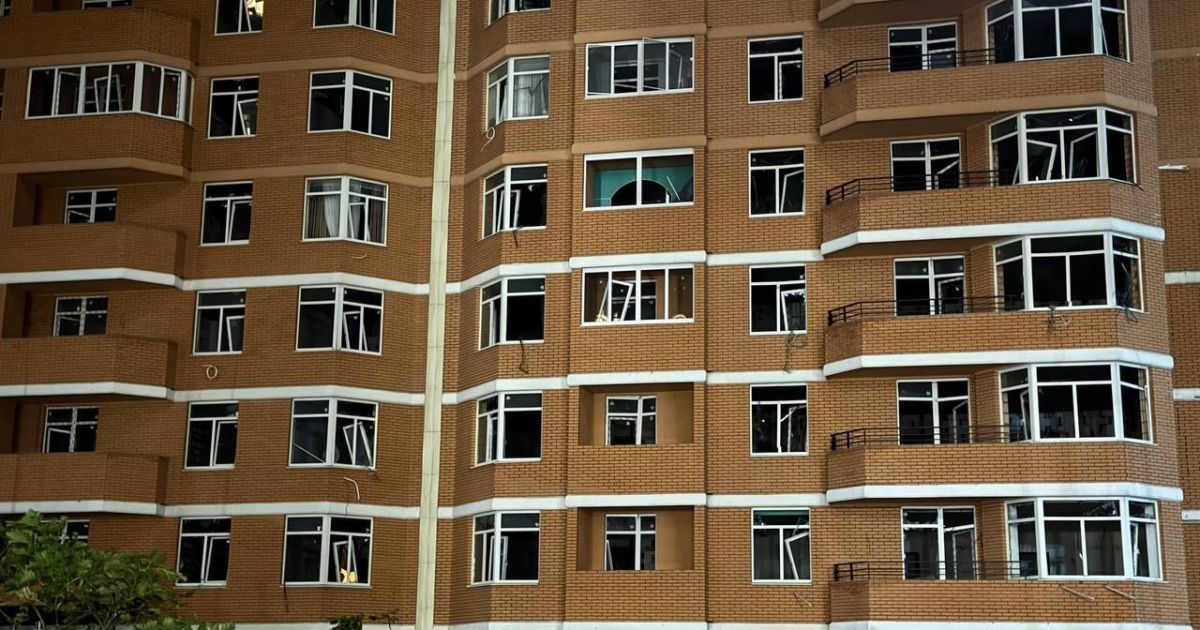 В Одесі унаслідок атаки пошкоджене скло у багатоповерхівці та авто - соцмережі