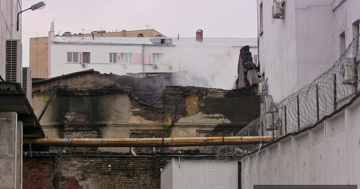 Одному человеку удалось выжить в страшном пожаре в швейном цехе в Москве