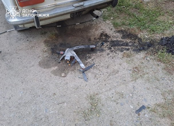 У Запоріжжі через удар російського БпЛА постраждали четверо людей, серед них підліток