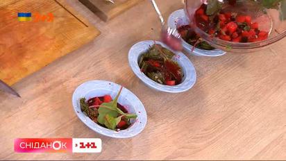 Зеленый борщ может быть красным: рецепт холодного борща от Евгения Клопотенко