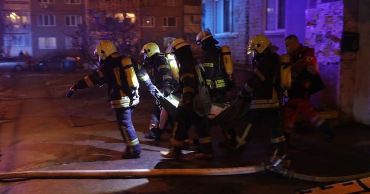 пожежа в багатоповерхівці_3 / © Управління ДСНС Києва