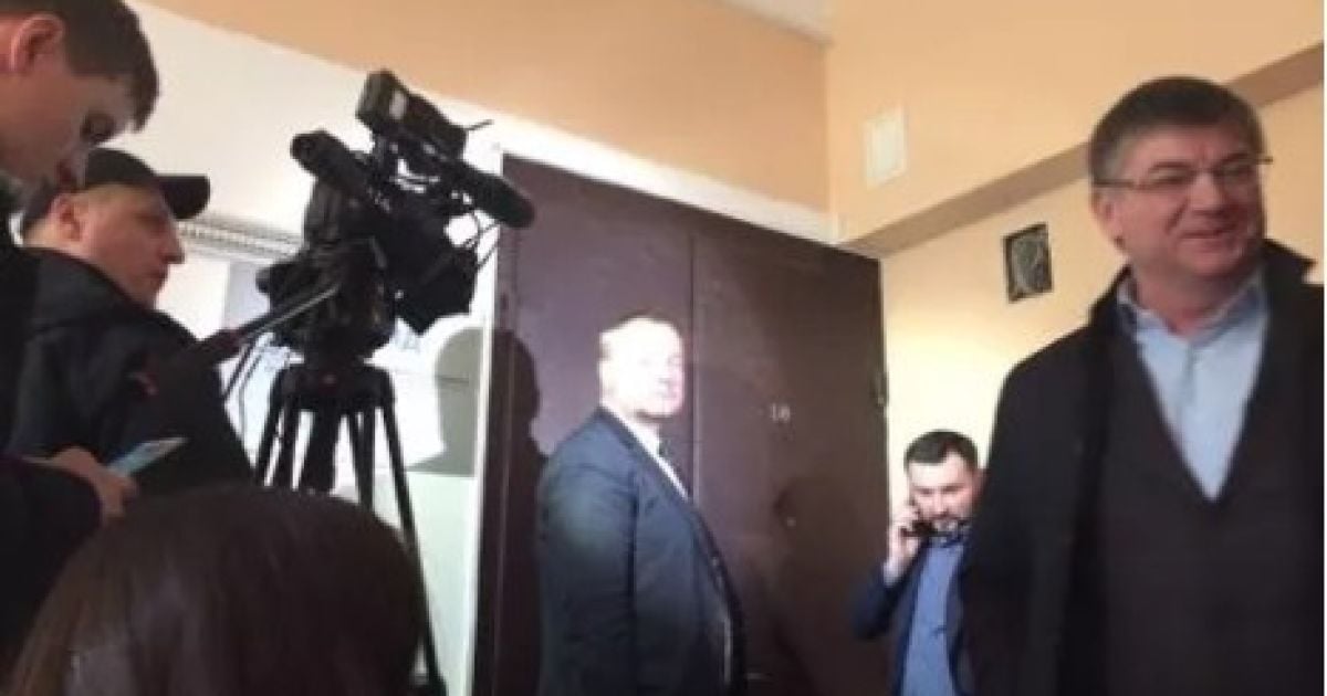 В Киеве идет обыск центра исследований в деле о "мирном плане" Артеменко - СМИ