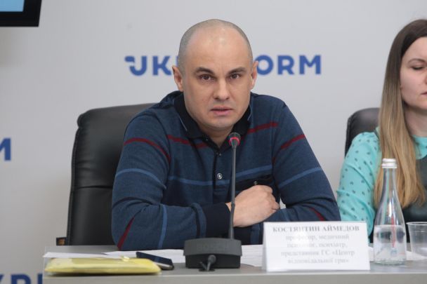 Представитель Центра ответственной игры, профессор и психолог Константин Аймедов