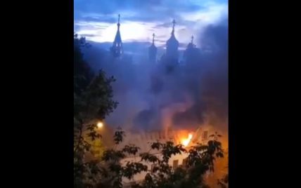 У Москві знову велика пожежа: горить територія давнього храму (відео)