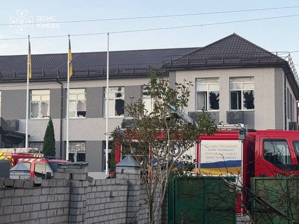 Последствия атаки в Святошинский район Киева.