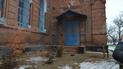 Пошкоджена обстрілом церква у Трьохізбенці