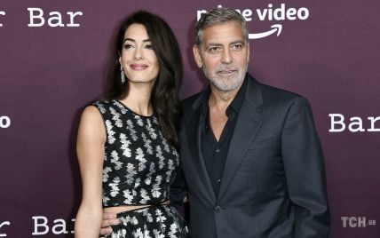 Редкий выход: Амаль и Джордж Клуни посетили премьеру фильма