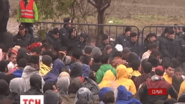 Чому Словенія обмежує потік біженців