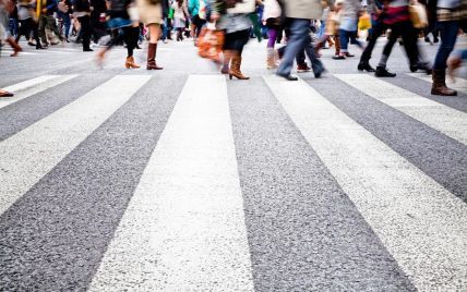 В Китае жестко наказывают пешеходов за нарушения правил поведения на дороге