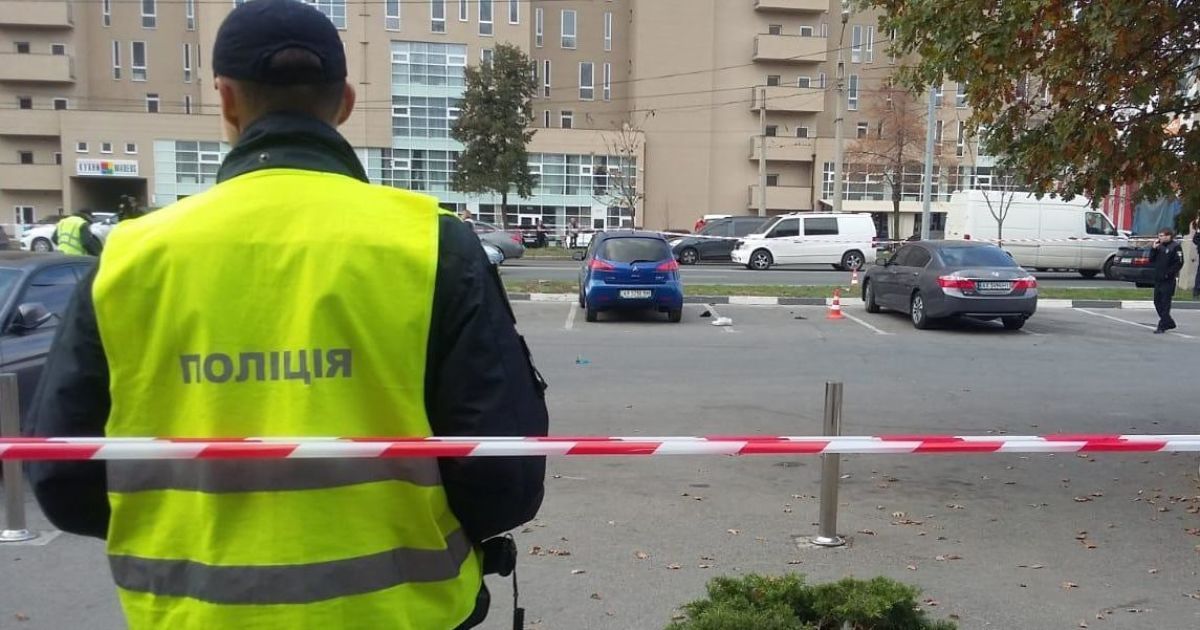 У Харкові невідомі влаштували стрілянину біля супермаркету. ЗМІ пишуть про замах на поплічника терориста Жиліна