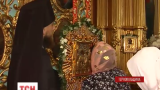 В Почаєві готуються захищати святиню від вивезення до Росії