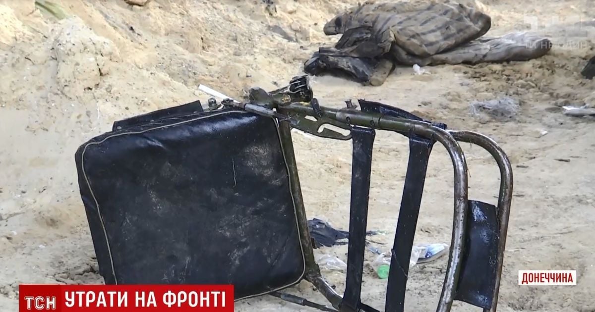 Обломки броневика разметало на сотни метров: ТСН побывала на месте гибели двух бойцов АТО