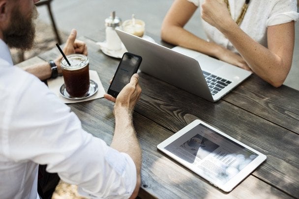 Эксперт рассказал, почему опасно использовать общий Wi-Fi