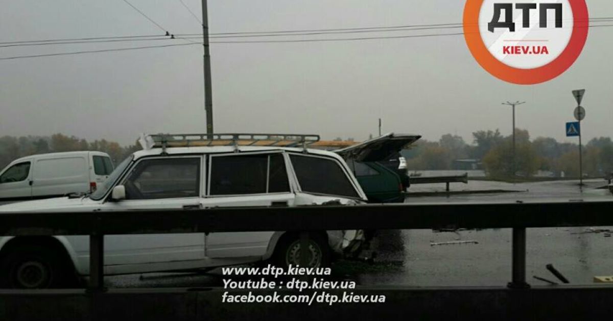 В Киеве произошло серьезное ДТП / © dtp.kiev.ua
